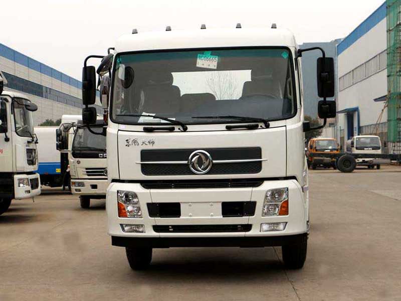 東風(fēng)天錦14方吸糞車(chē)