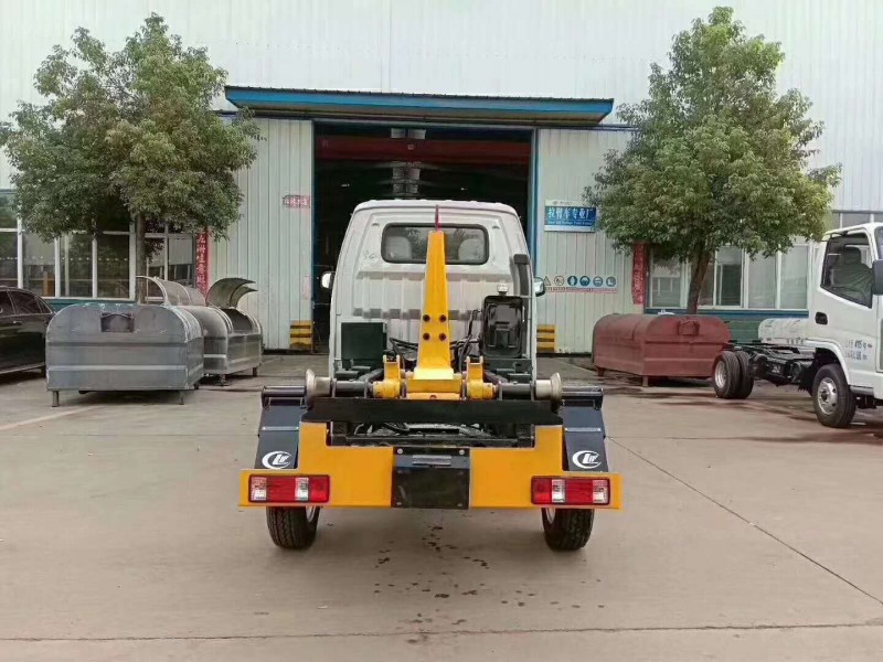 長(zhǎng)安3方勾臂式垃圾車(單輪)