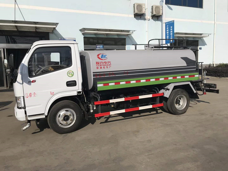 東風(fēng)小多利卡灑水車（國五5方）圖片