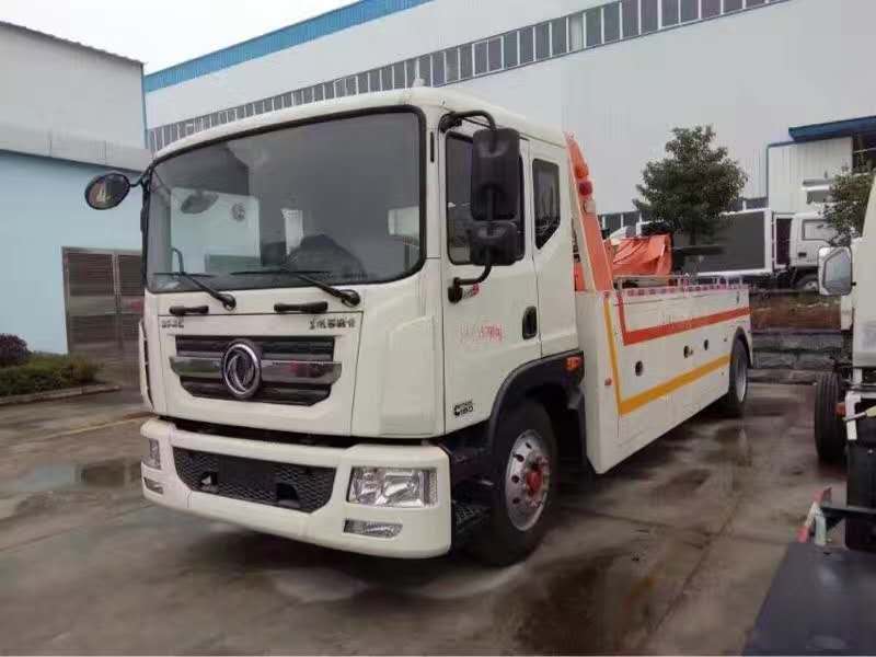 東風D9多利卡一拖一清障車