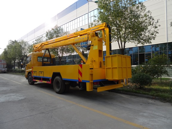 東風天錦20-22米高空作業車圖片