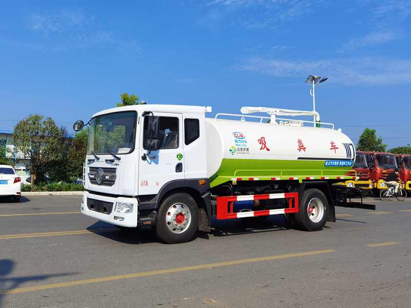 東風(fēng)D9吸糞車